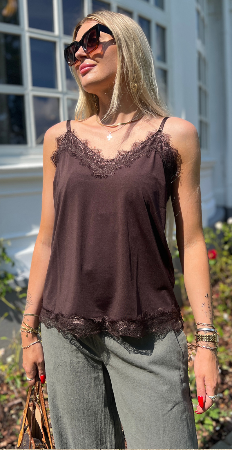 Top med blonde coffee beam