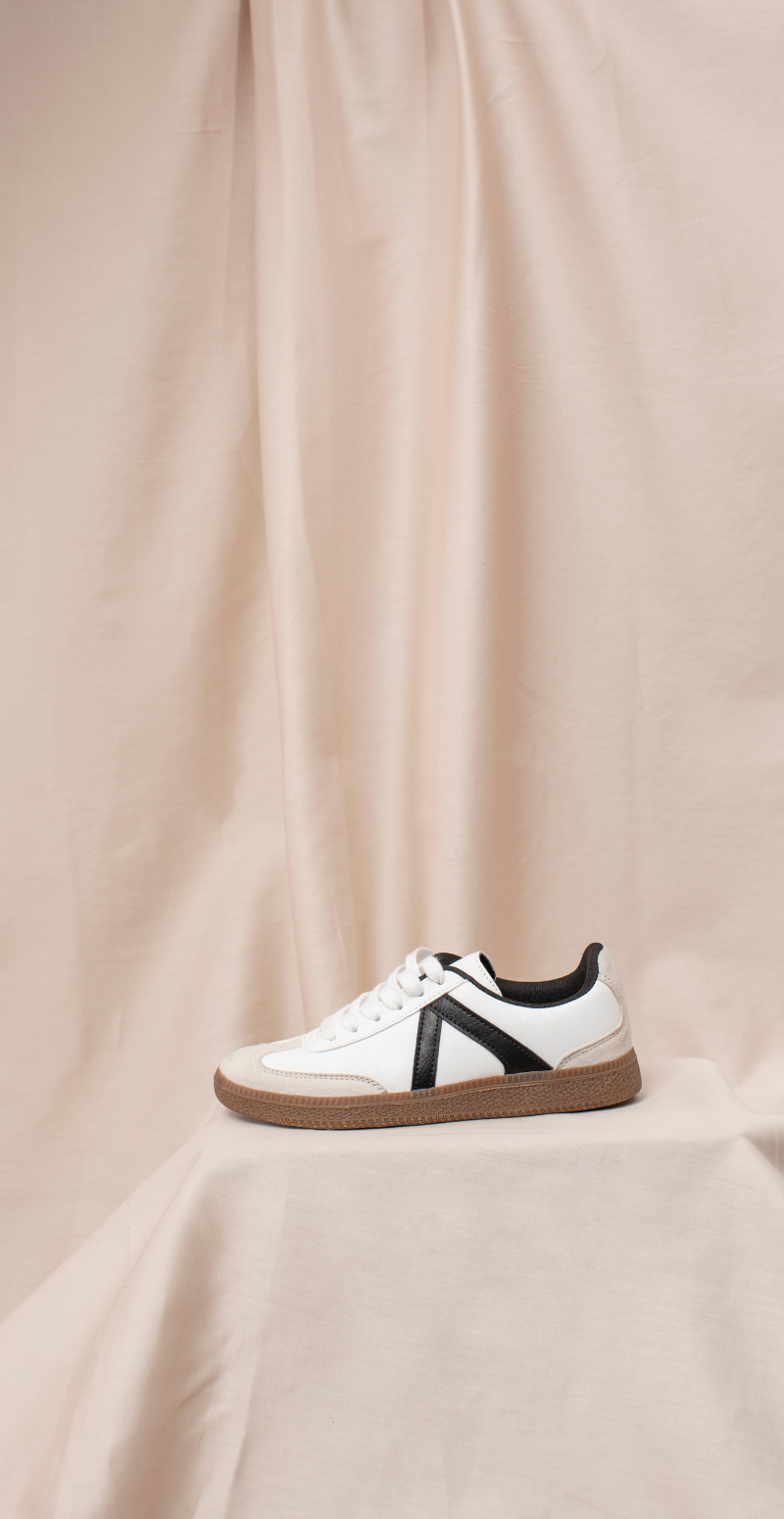 Sneakers med skind i hvid