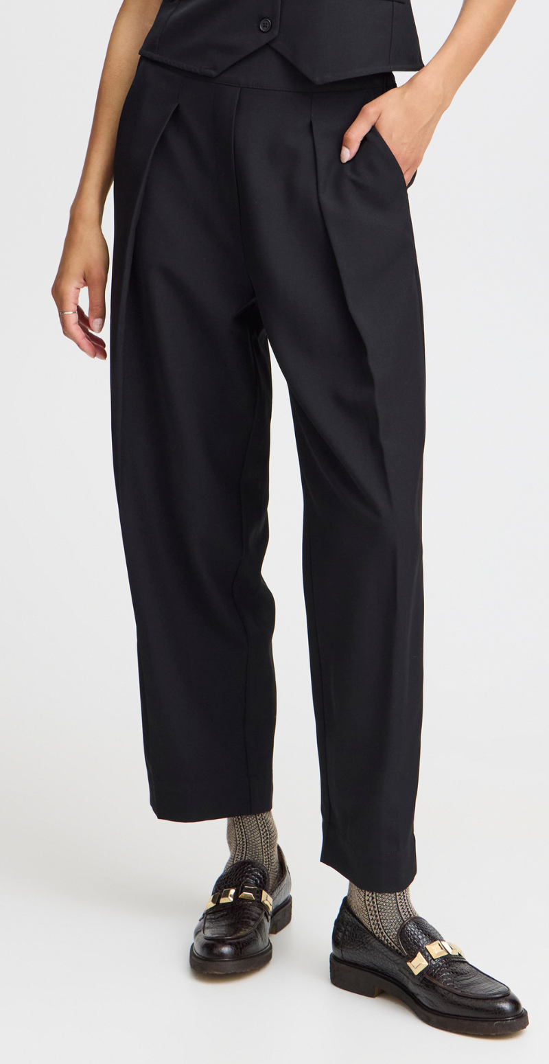 Midde barrel pants sort
