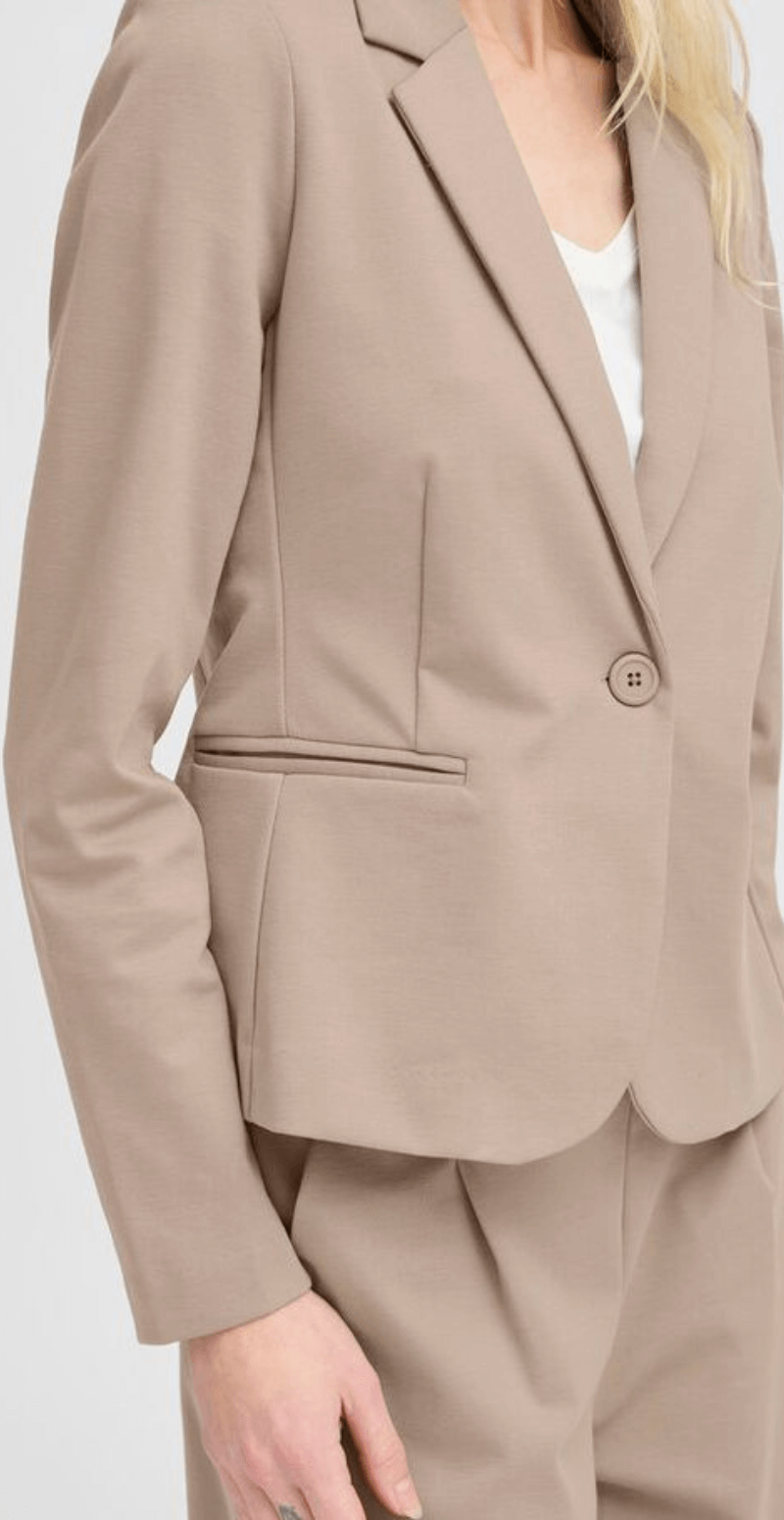 Rizetta blazer roasted cashew