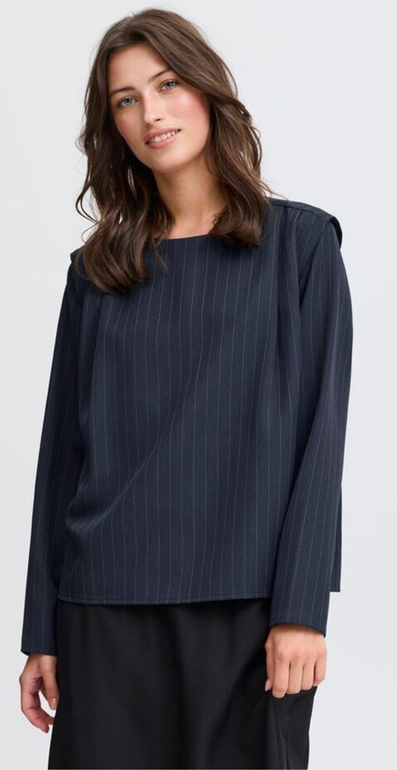Midde bluse navy pinstripe mix b.young