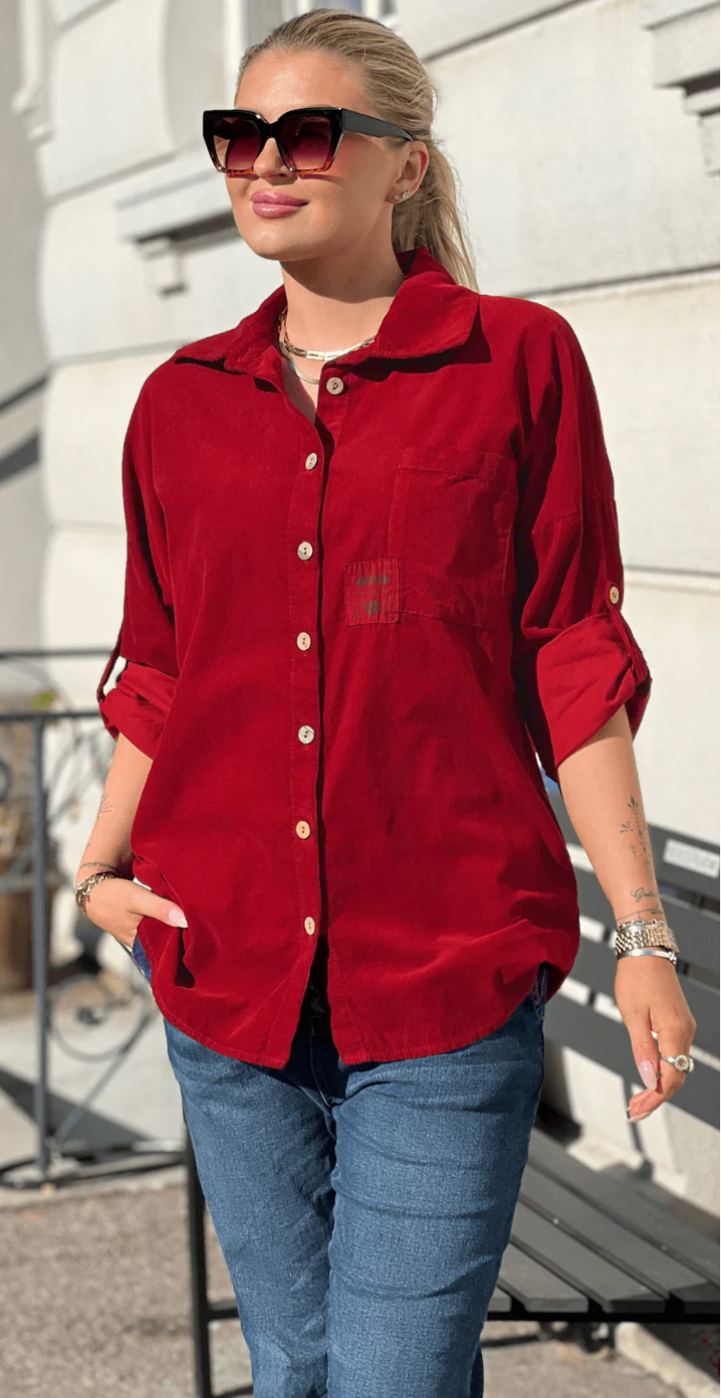 Venia fløjlsskjorte med lomme rød LikeLondon