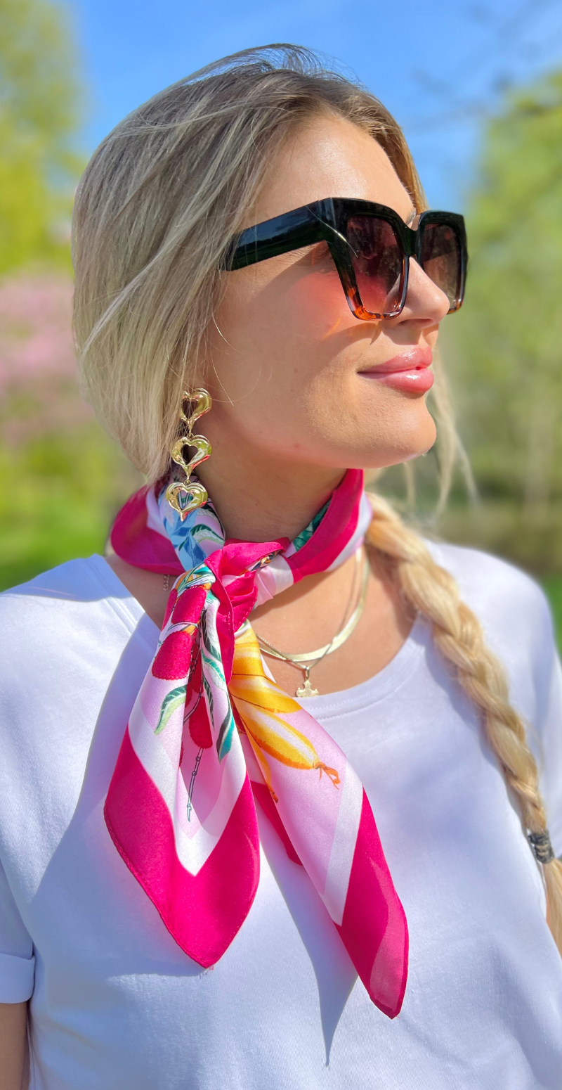 silk-look tørklæde med pink print LikeLondon