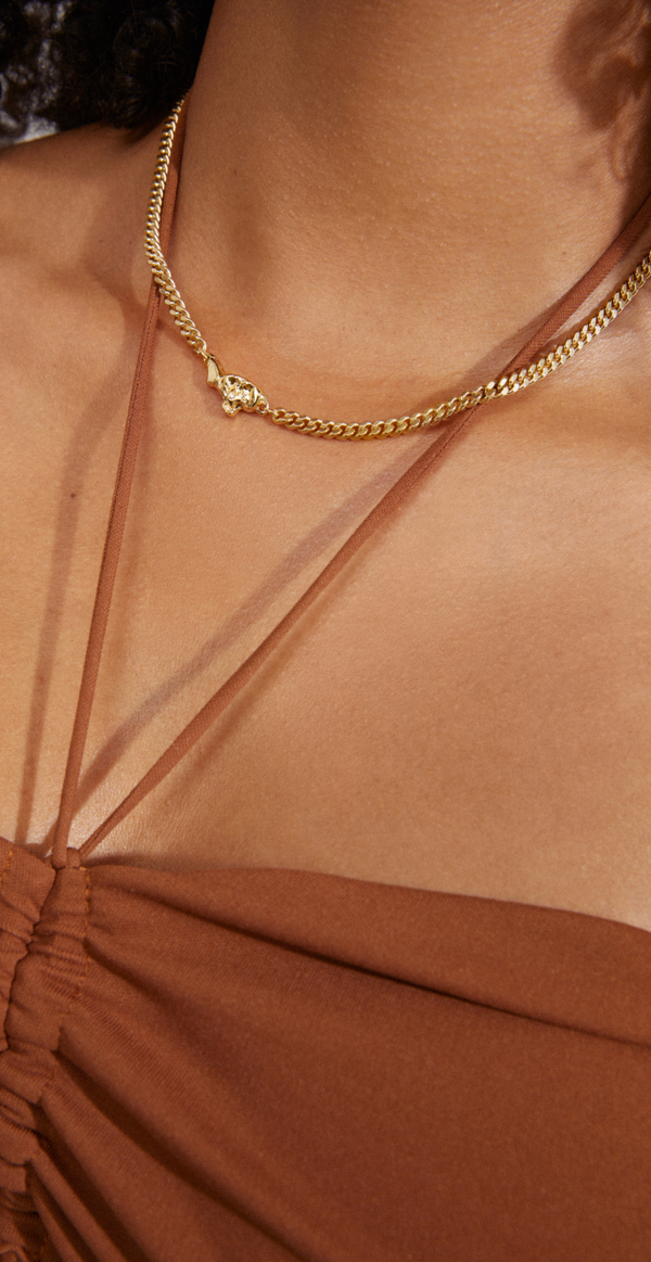 Guldbelagt halskæde i curb chain-design