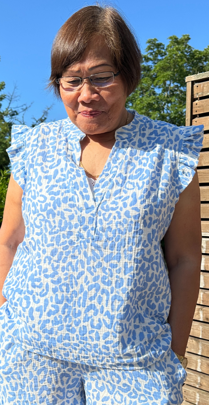 Cheri bluse med leopard print og peplum blå LikeLondon by Christina