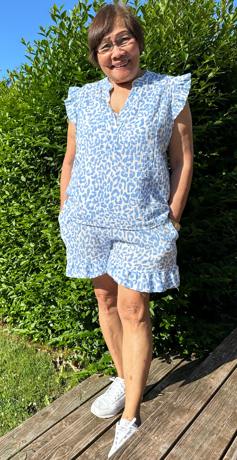 Cheri bluse med leopard print og peplum blå LikeLondon by Christina