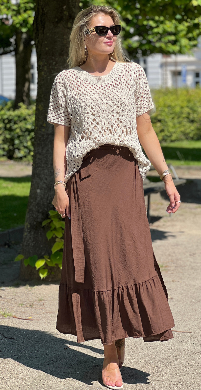 Florence hæklet bluse med cirkelmønster beige LikeLondon