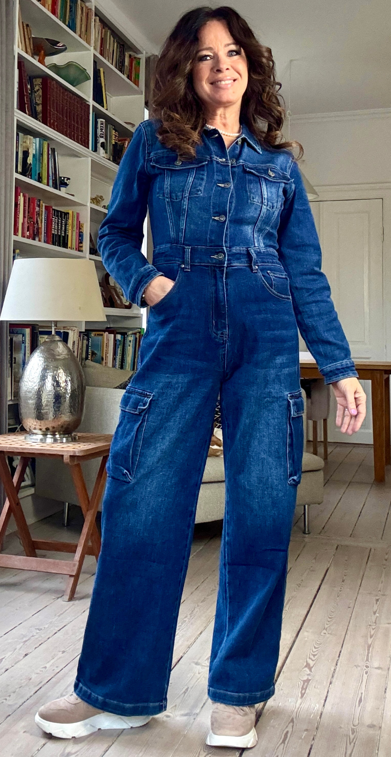 Elina denim-jumpsuit med lommer mørk denim LikeLondon