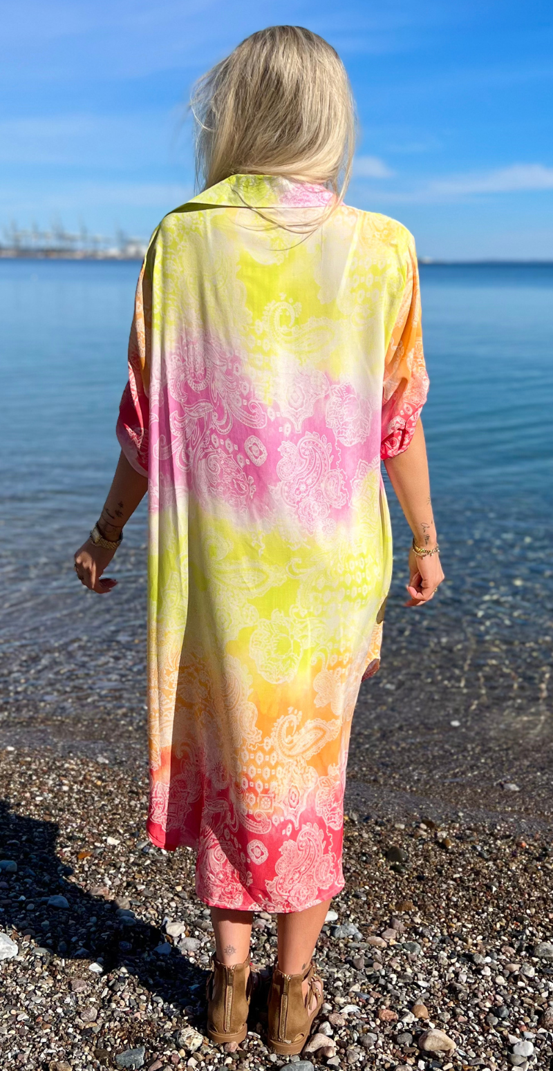 Tessa kjole med paisley fuxia LikeLondon