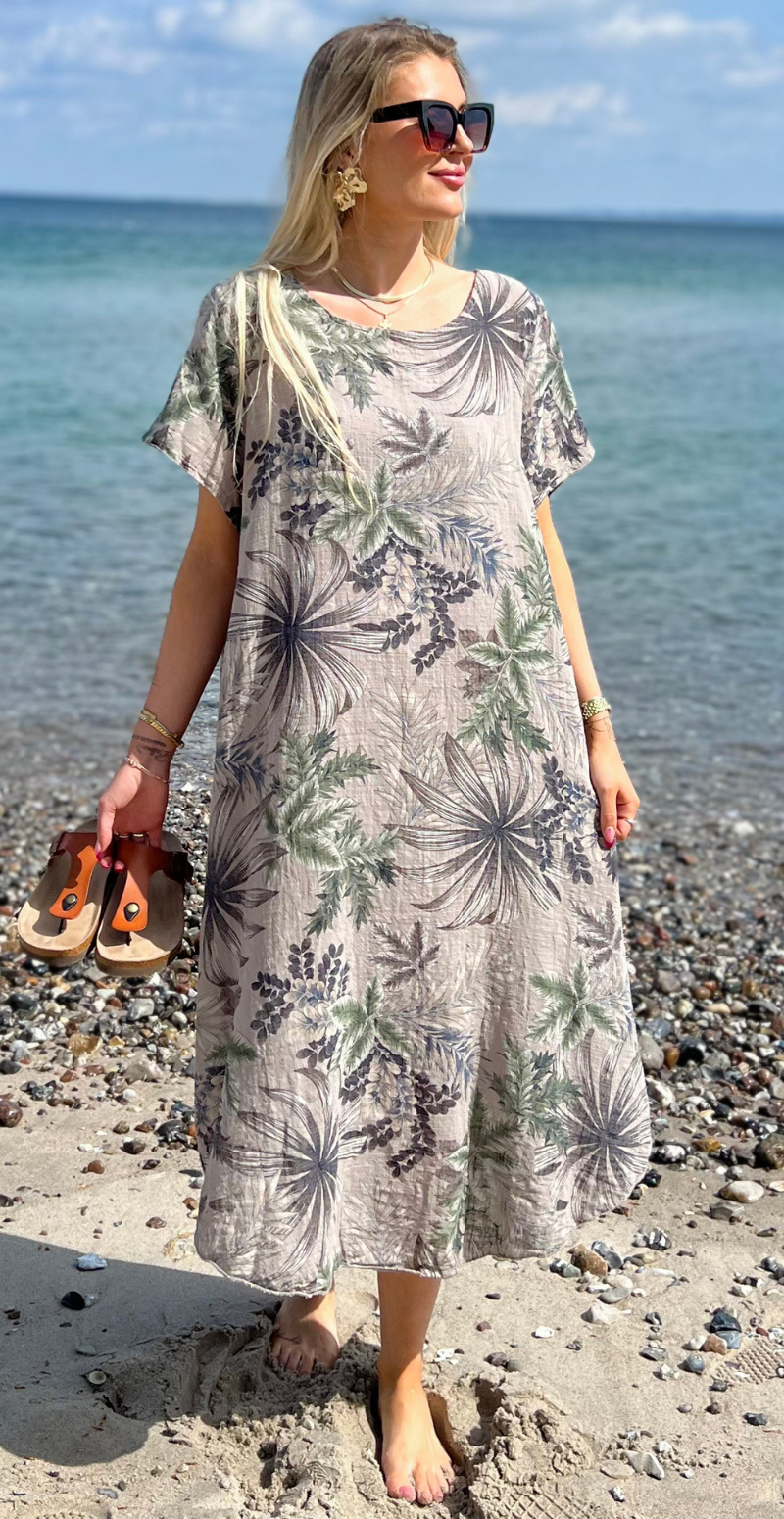 Babette kjole vidde og motiv af blade mocca LikeLondon