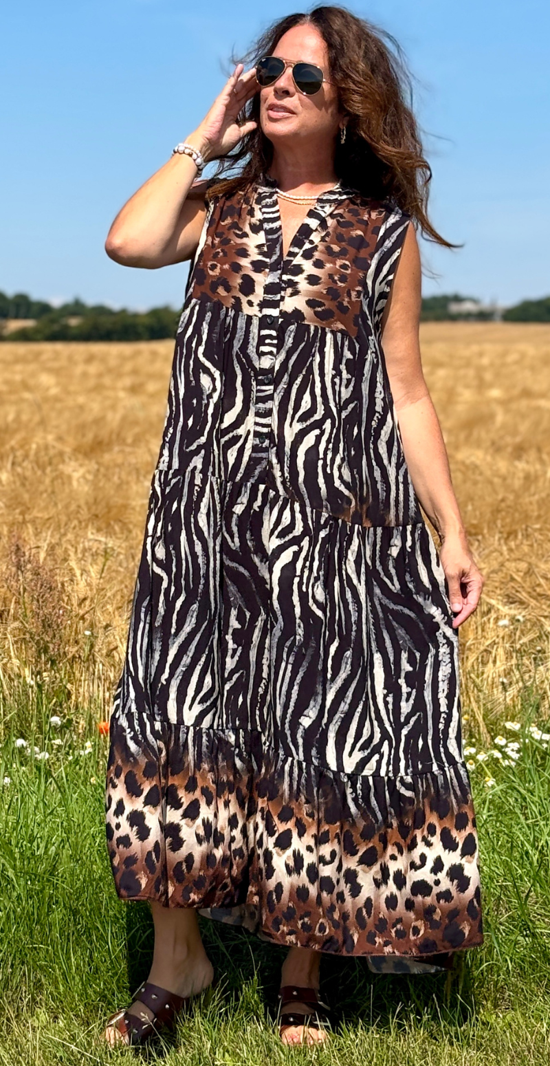 Alta kjole med dyreprint og peplum sort LikeLondon
