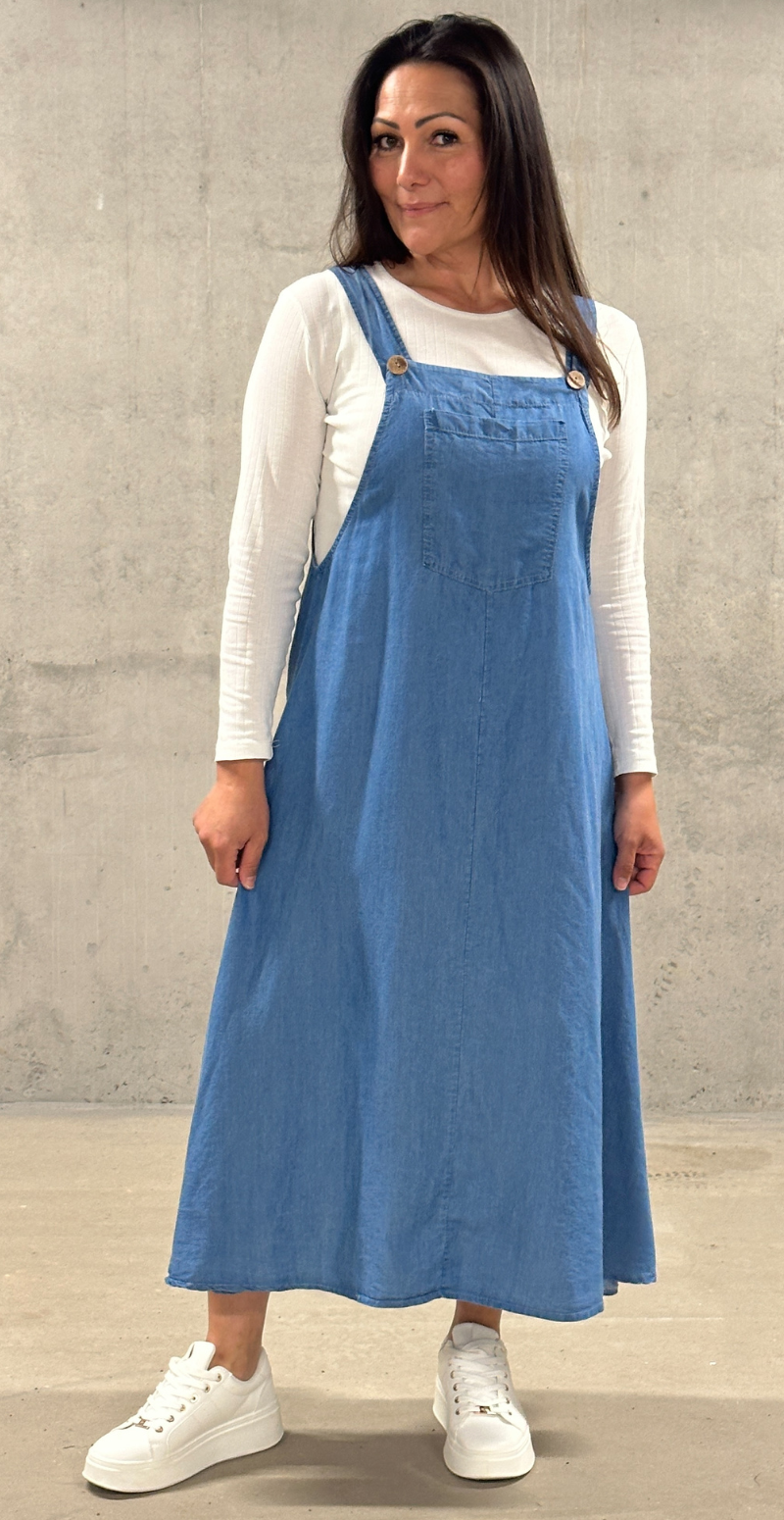 Cecilie kjole regulerbar strop og lomme medium jeans LikeLondon By Christina