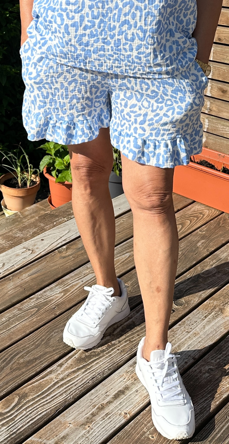 Cheri shorts med leopard print og peplum blå LikeLondon by Christina