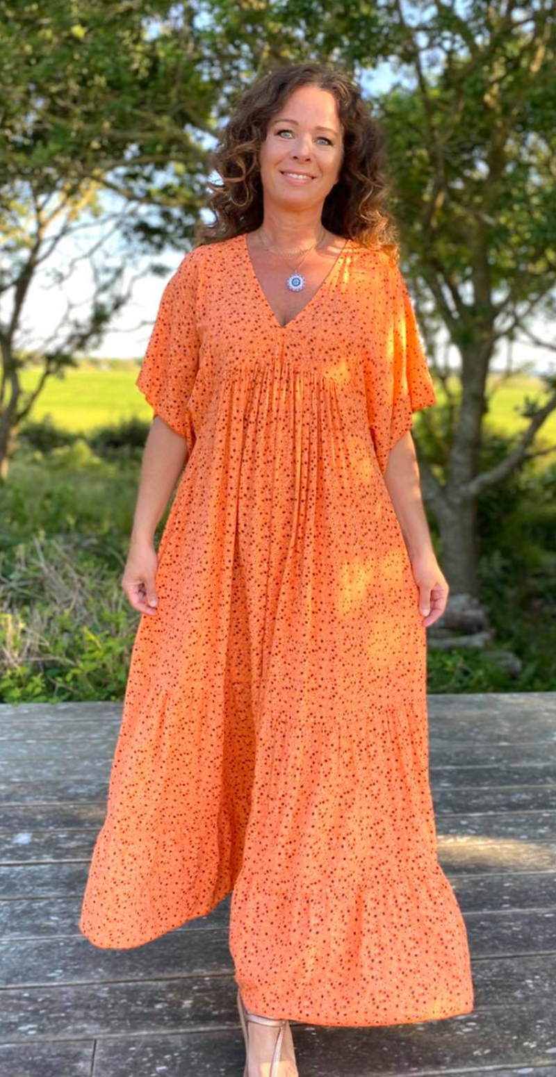Vigga blomstret maxikjole orange LikeLondon