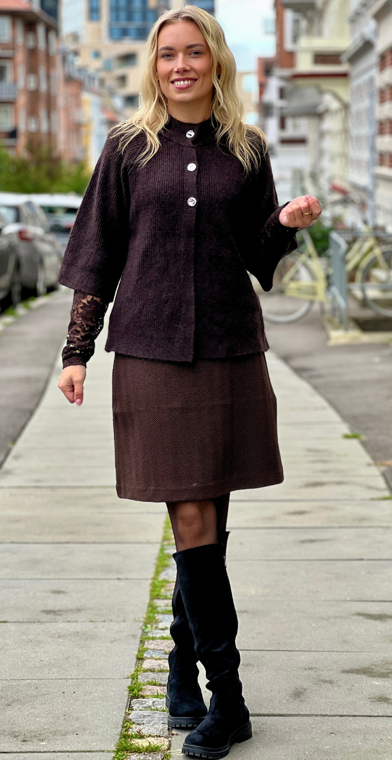 Otaja cardigan med knapper fortil og korte ærmer java melange b.young