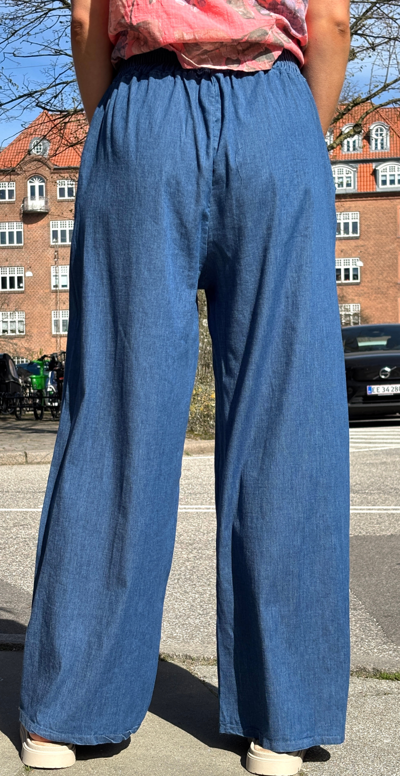 Manja denimbukser med pynteknapper og lommer denim LikeLondon
