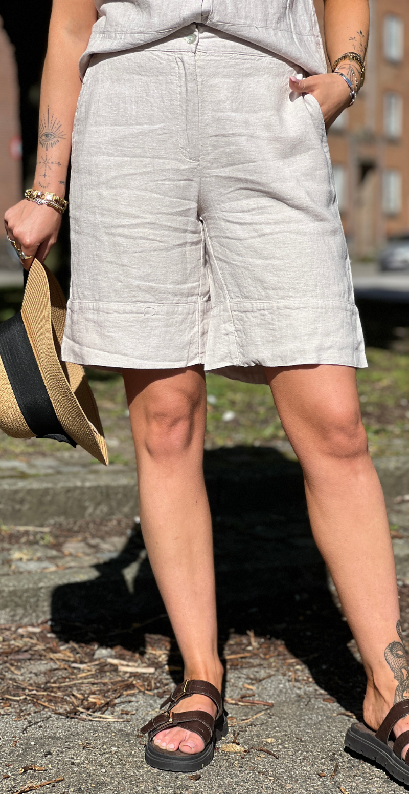 Lava hør shorts med knapper og store lommer moonbeam melange Freequent