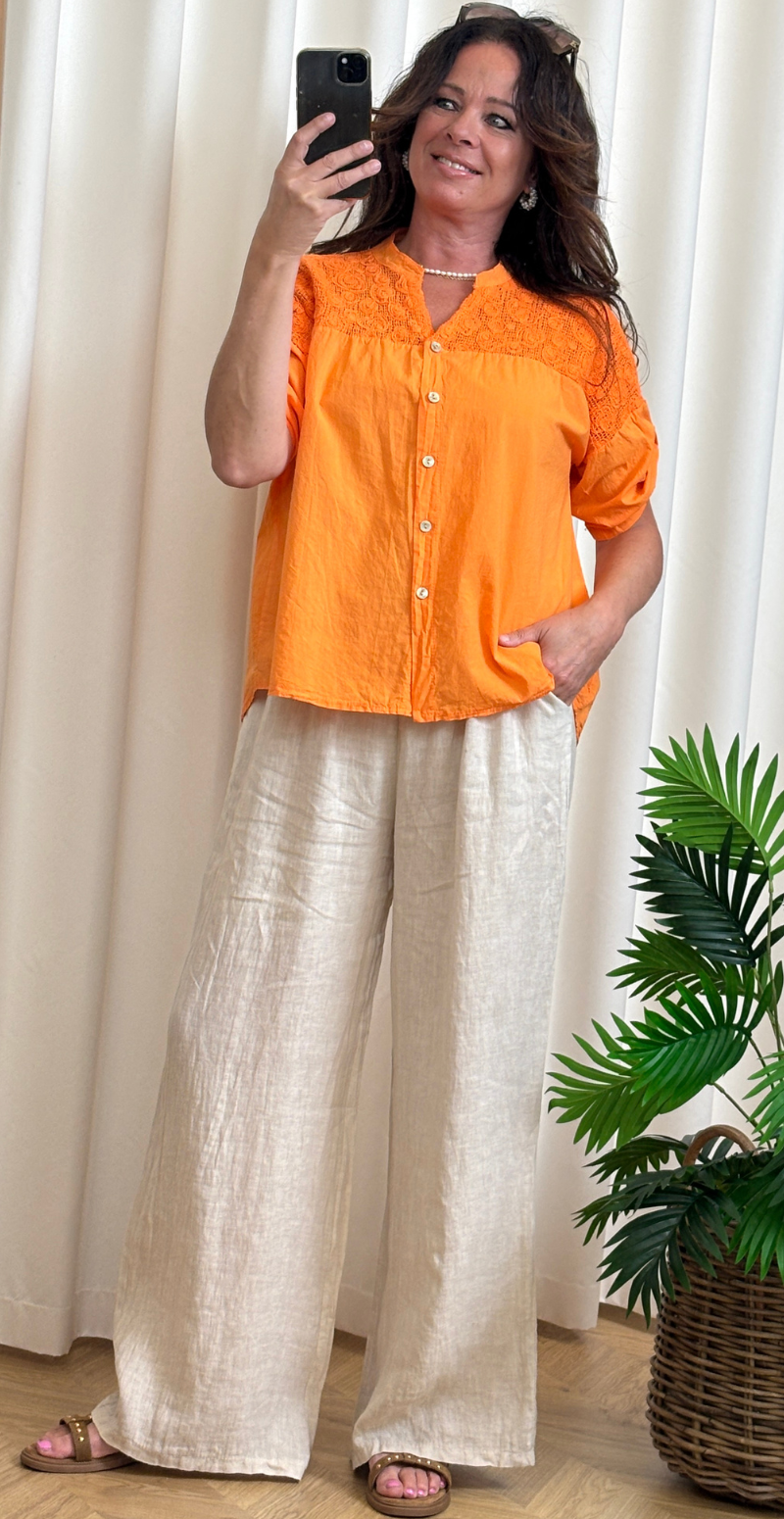 Opal bluse med broderi og knapper orange LikeLondon