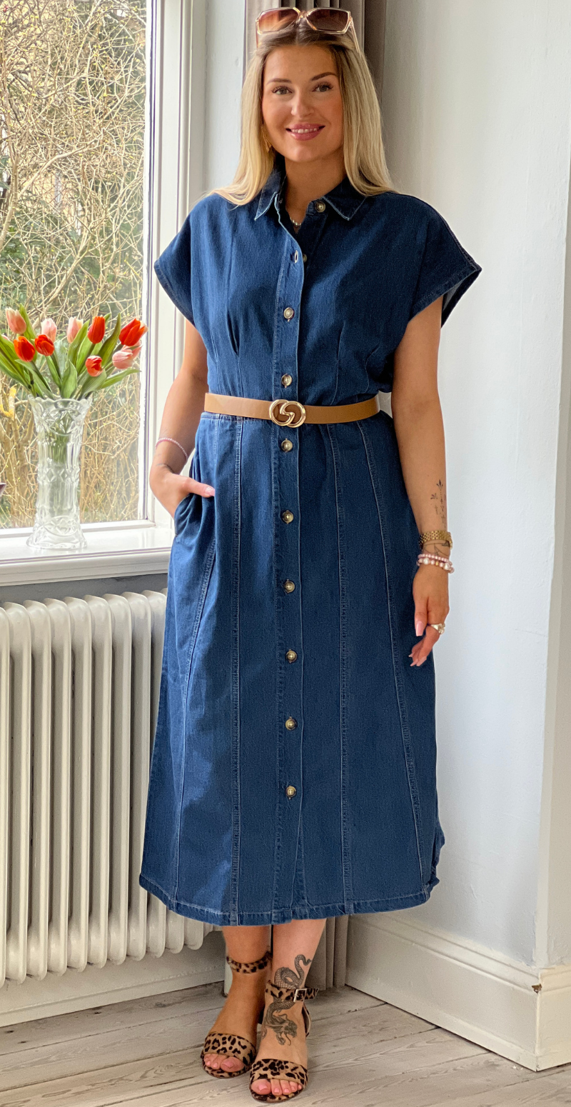 Alia gennemknappet kjole med lommer medium blue denim Freequent