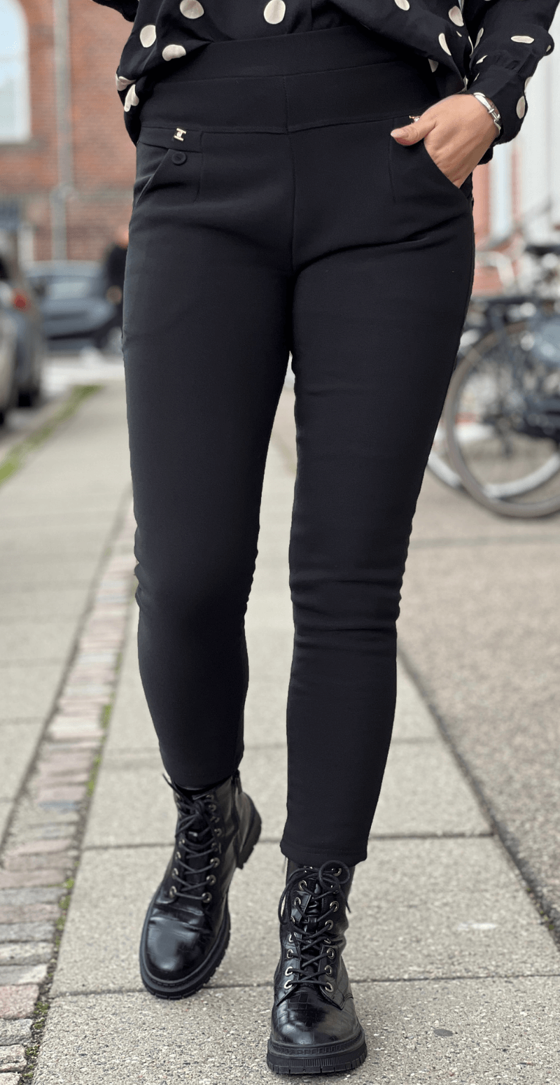 Victoria leggings med fleece og lille sten på lommen sort LikeLondon
