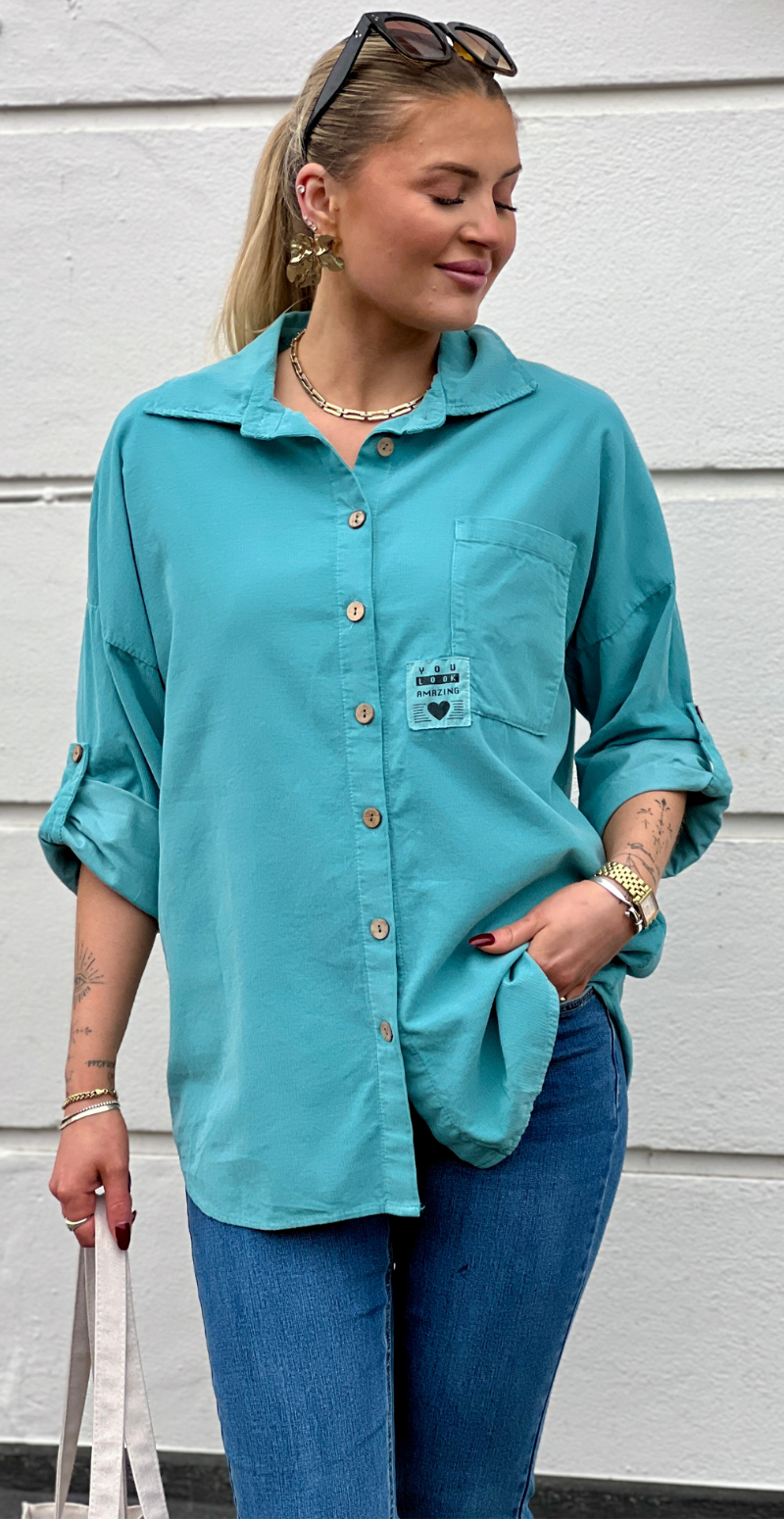 Venia fløjlsskjorte med lomme ninfea LikeLondon