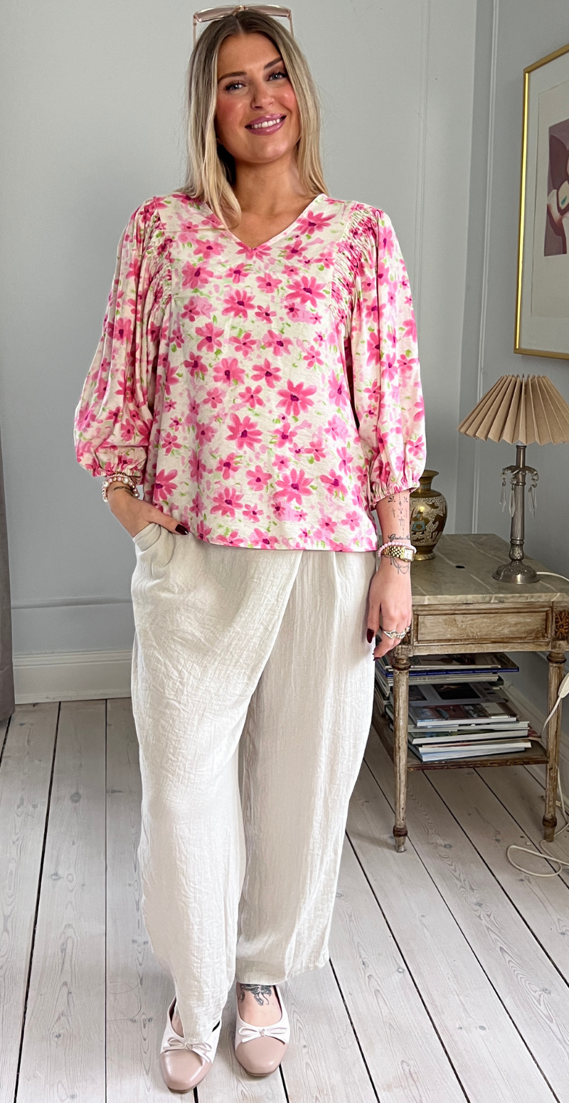 Jovi bluse med pufærmer og blomstermønster moonbeam w. sweet lilac Freequent