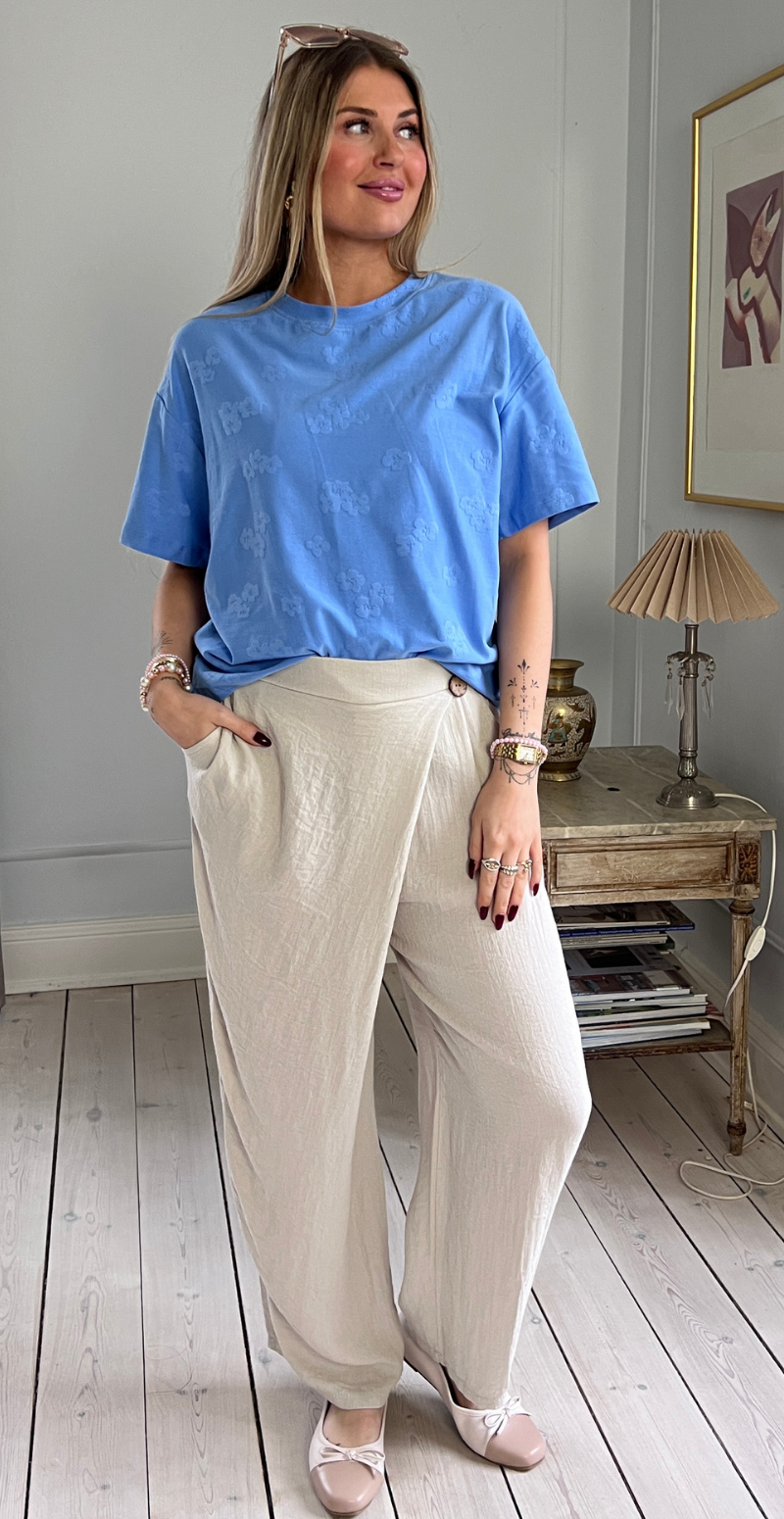 Ziprea bluse med præget blomstermønster vista blue Freequent