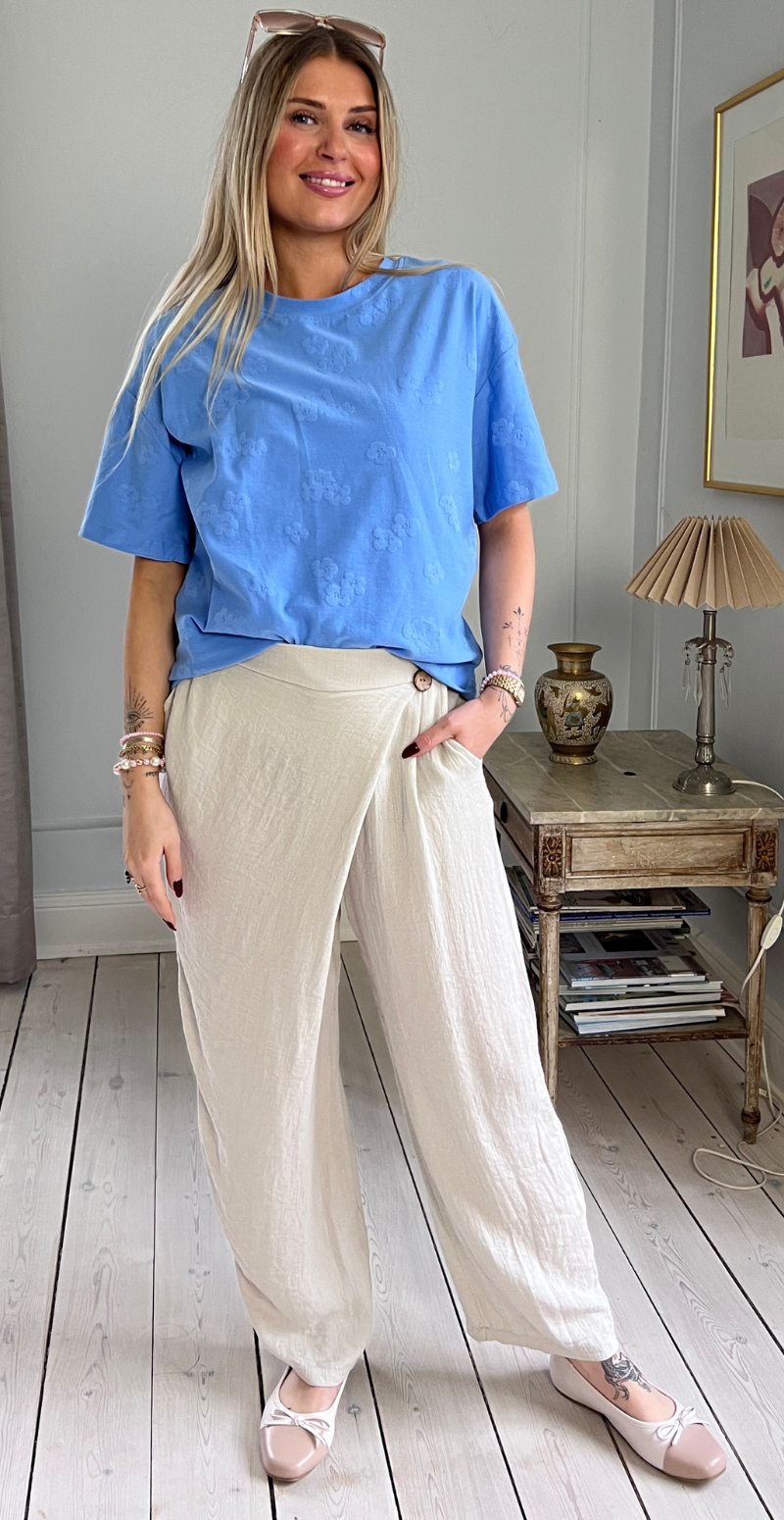 Ziprea bluse med præget blomstermønster vista blue Freequent