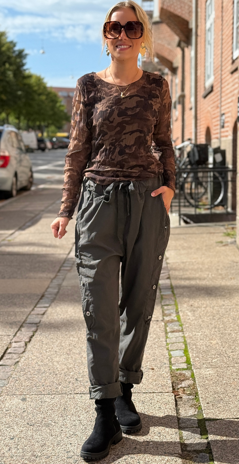 Sofie langærmet meshbluse med indertop fango camouflage LikeLondon