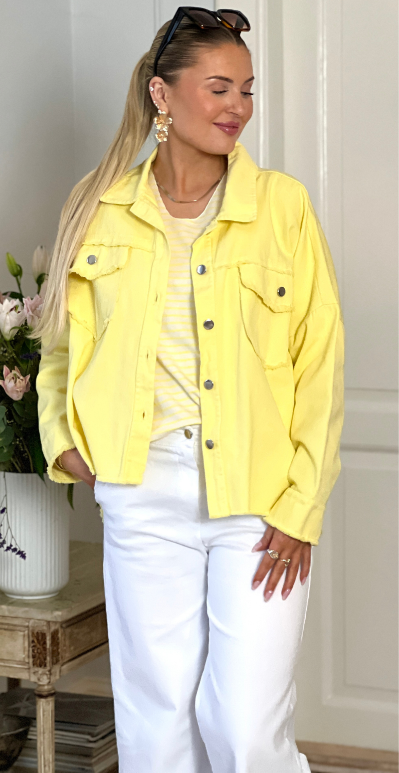 Madison canvas jakke med rå kanter gul LikeLondon