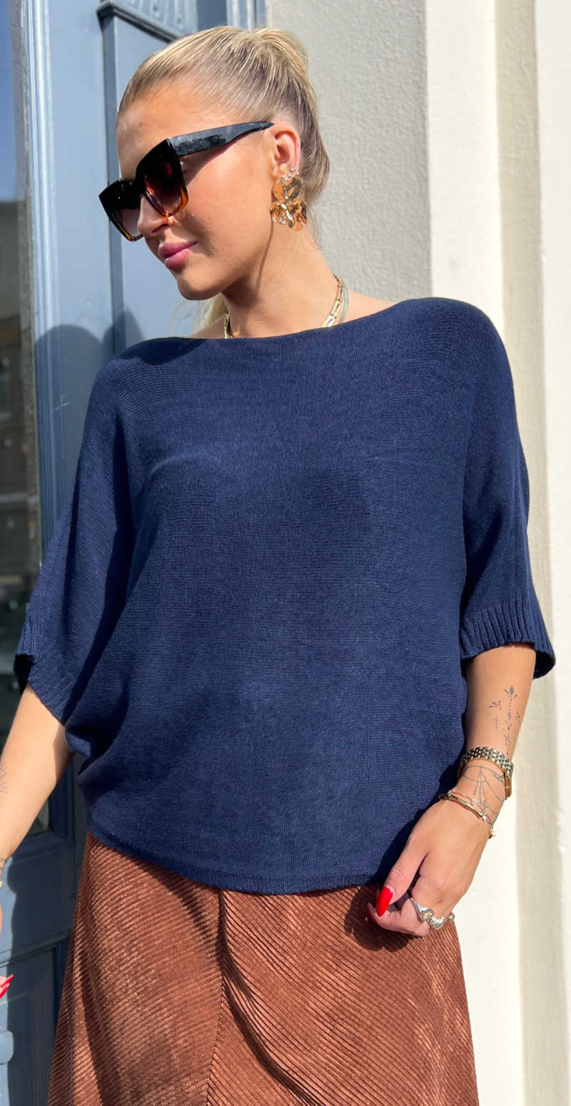 Fanny bluse med flagermusærmer blå LikeLondon
