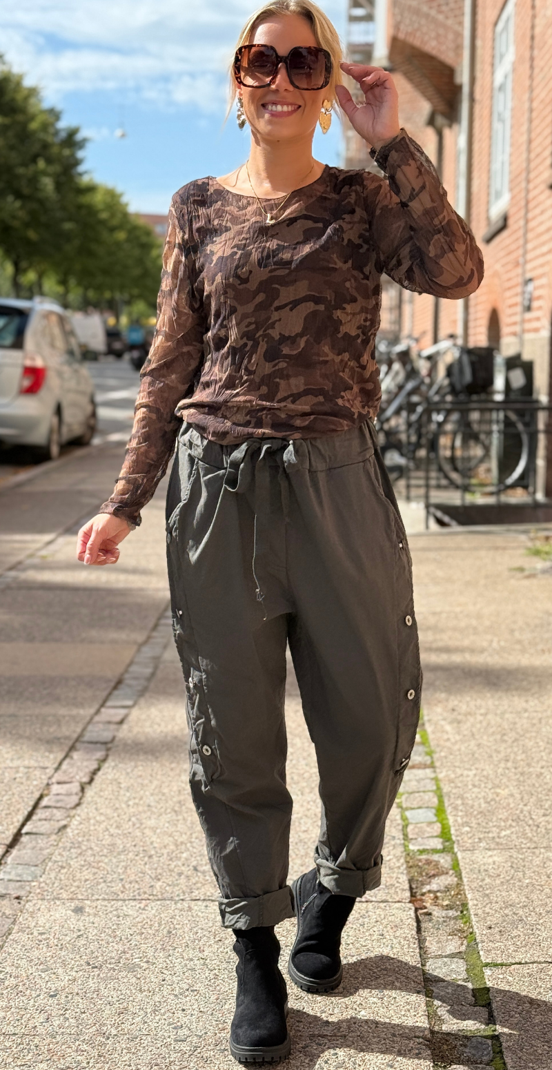 Sofie langærmet meshbluse med indertop fango camouflage LikeLondon