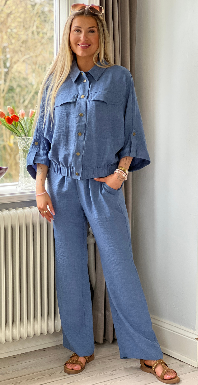 Charissa jakke med elastikkant blå LikeLondon