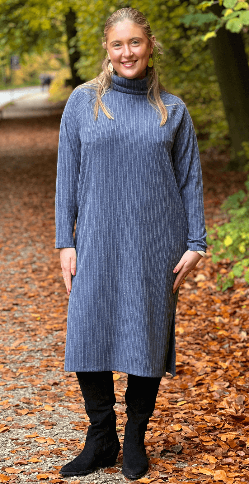 Ghita kjole med høj hals navy