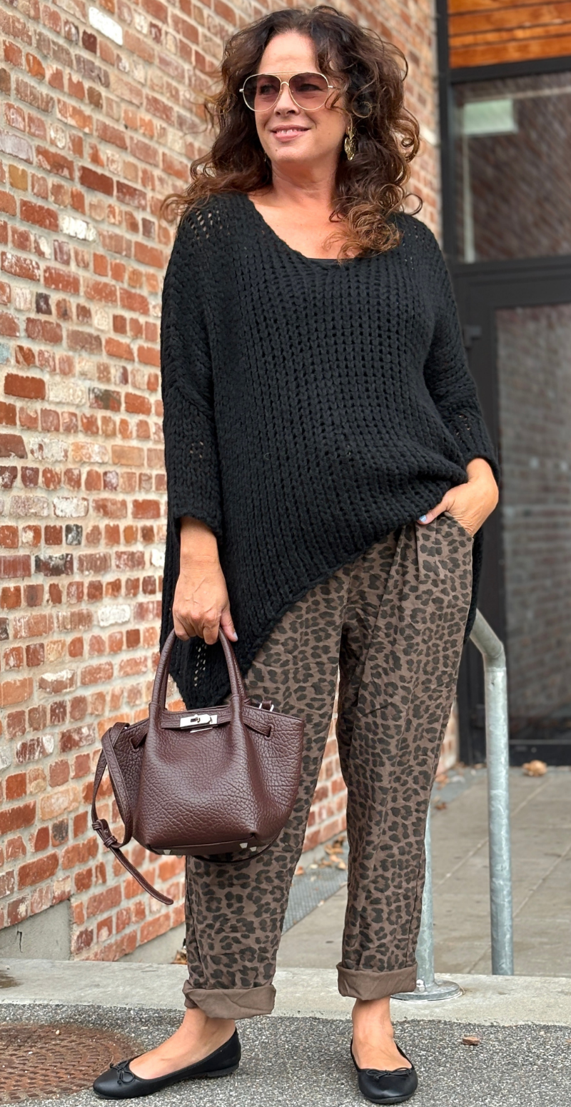 Beatrix oversized strik i grov rib sort LikeLondon