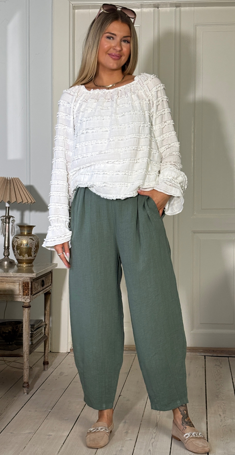 Forudbestil uge 8 Sutton bukser i barrel-fit med læg foran militare LikeLondon