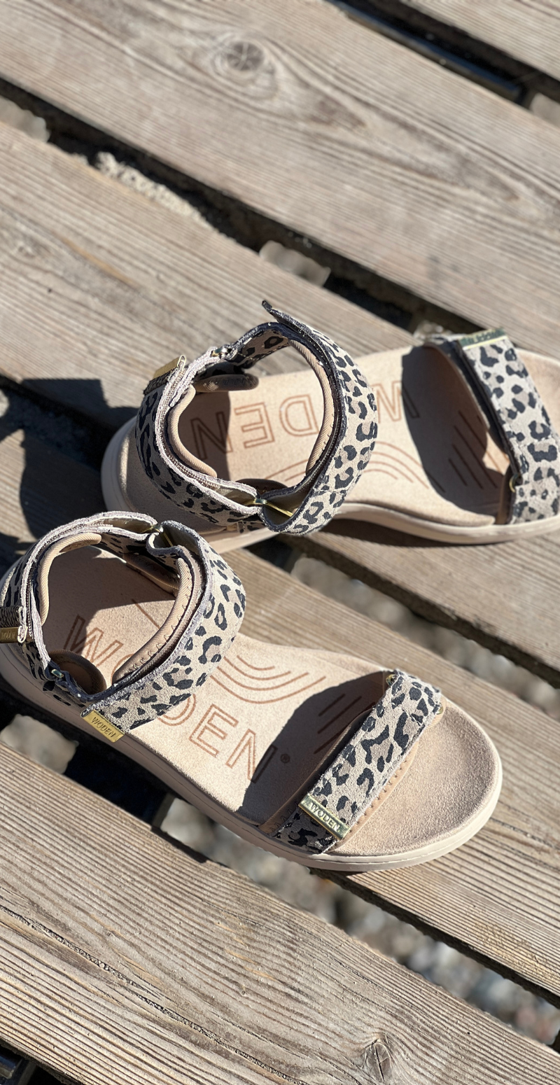 Line sandal med velcro leopard Woden