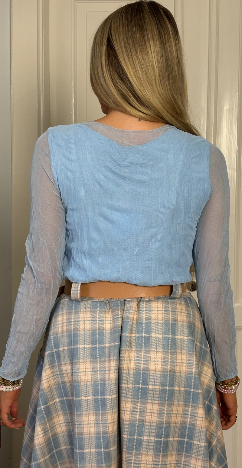 Forudbestil uge 7 Leona mesh bluse med krøllet effekt lysblå LikeLondon