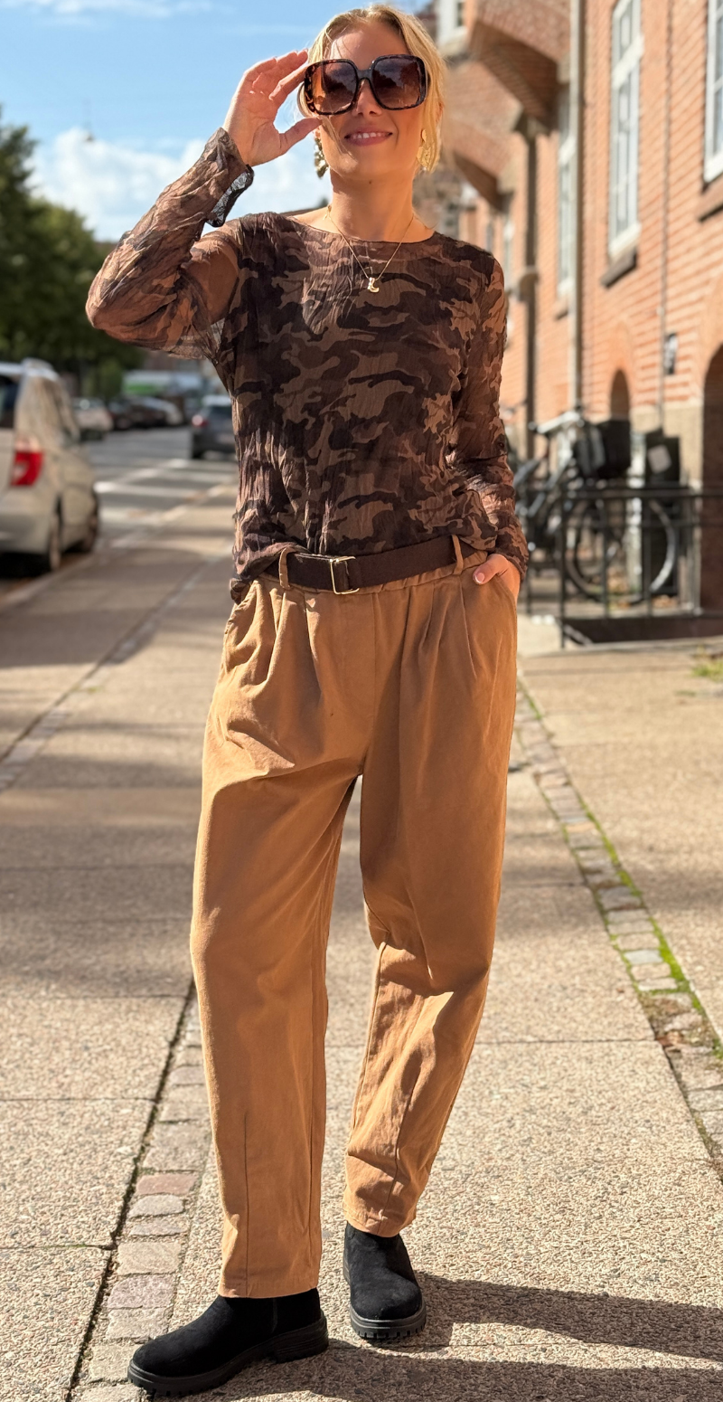 Sofie langærmet meshbluse med indertop fango camouflage LikeLondon