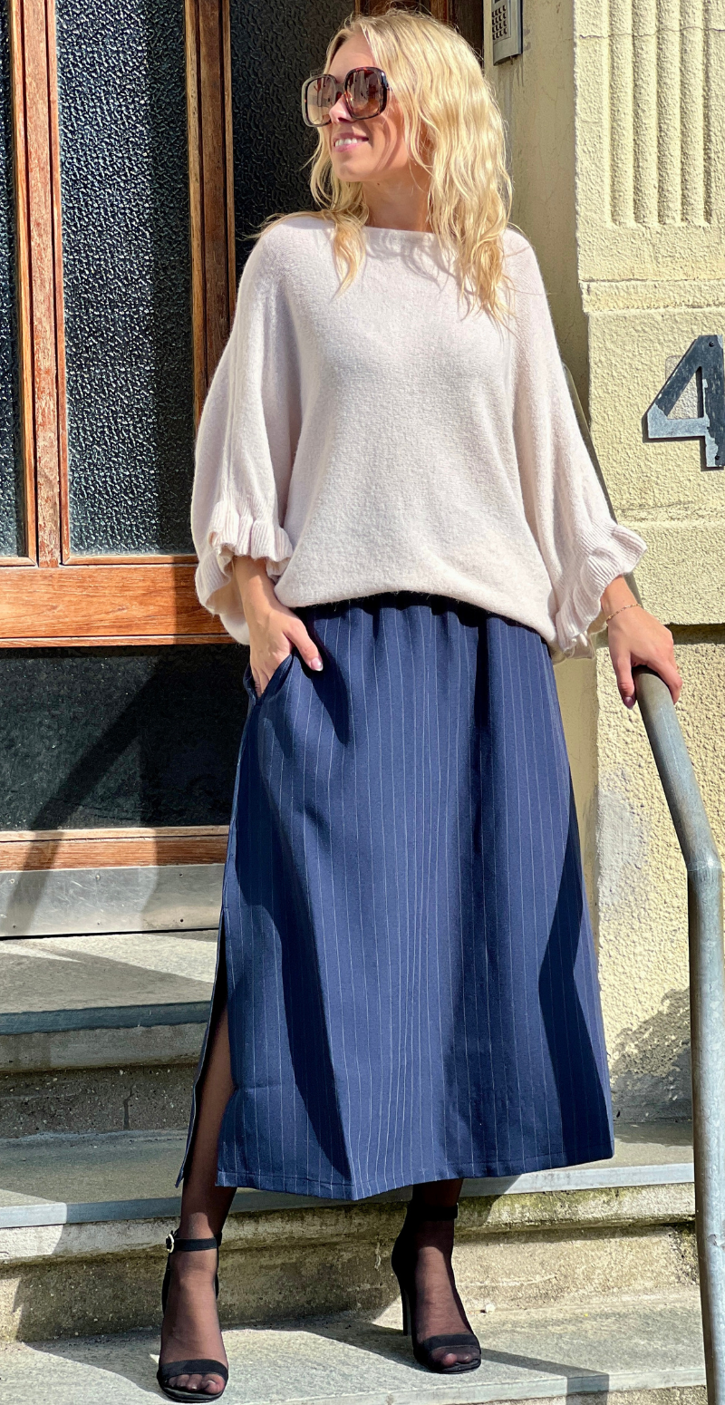 Midde nederdel navy pinstripe mix B.young
