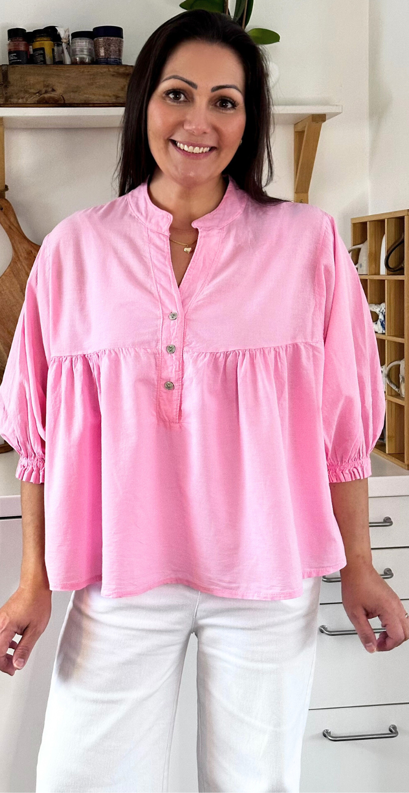 Francie bluse med knapper og ballonærmer pink LikeLondon By Christina