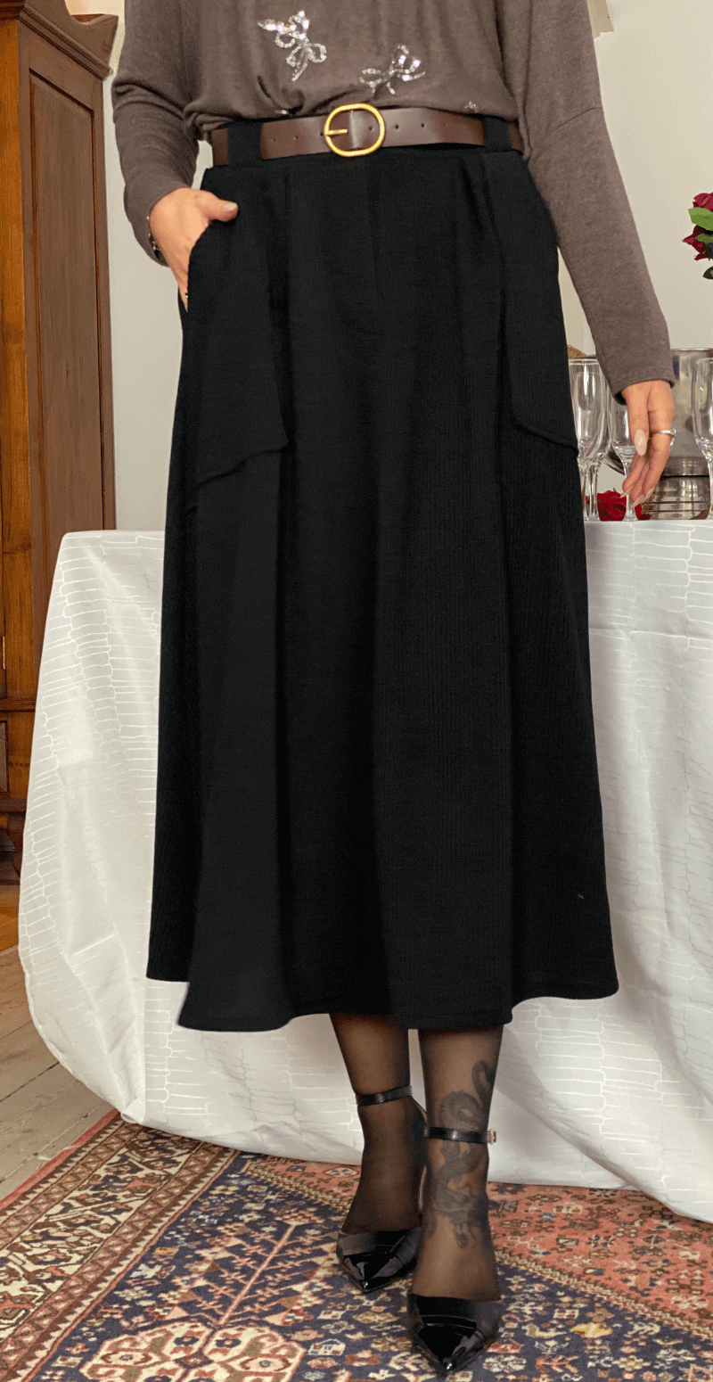 Ivy fløjlsnederdel med bælte og lommer sort LikeLondon