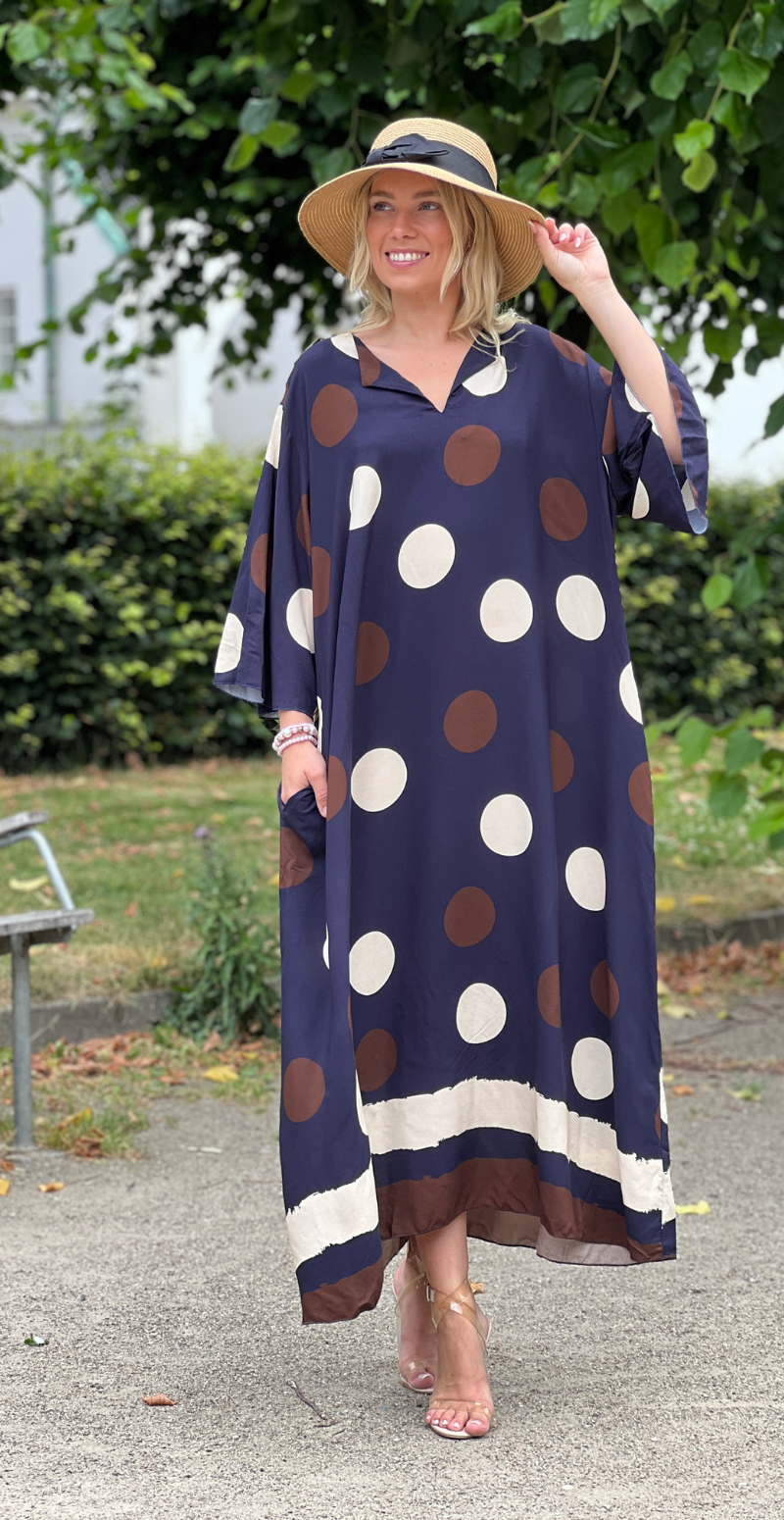 Effie lang kjole med store dots og lommer navy LikeLondon