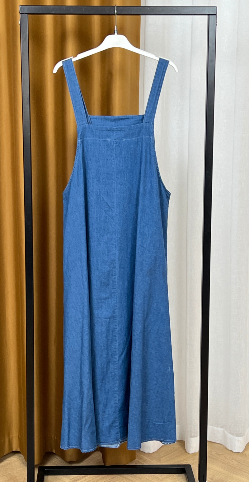 Noel denimspencer med træknapper og lomme medium jeans LikeLondon