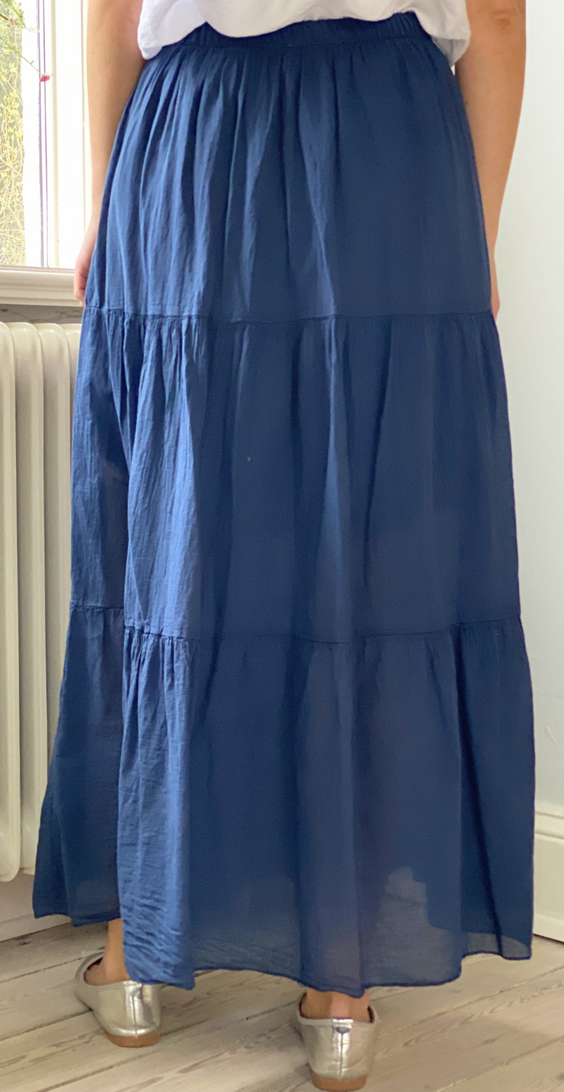 Gigi lang nederdel med peplum navy LikeLondon