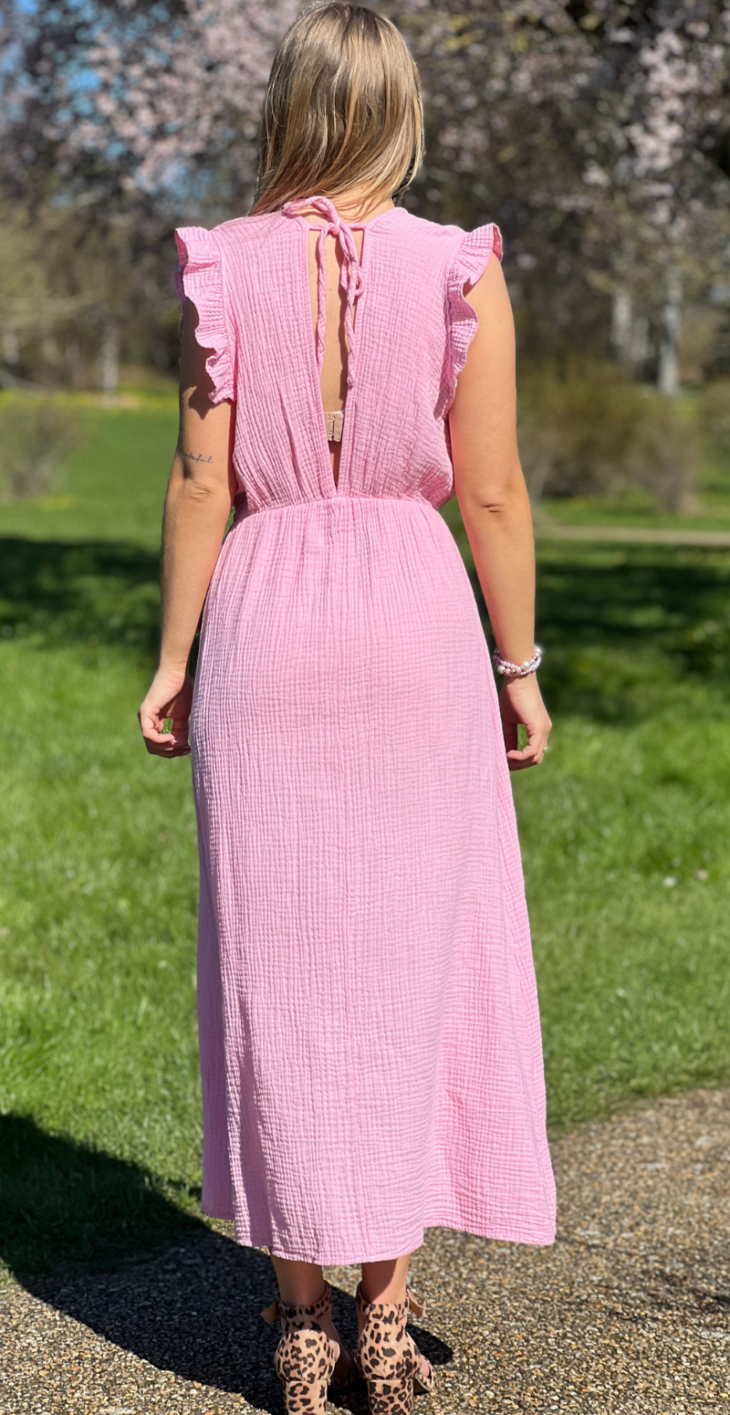 Tamara kjole med flæsekant og bindebånd baby pink LikeLondon