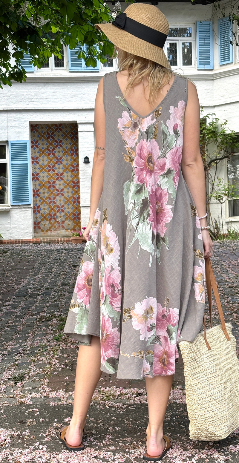 Faye kjole med brede stropper og blomstermotiv fango LikeLondon