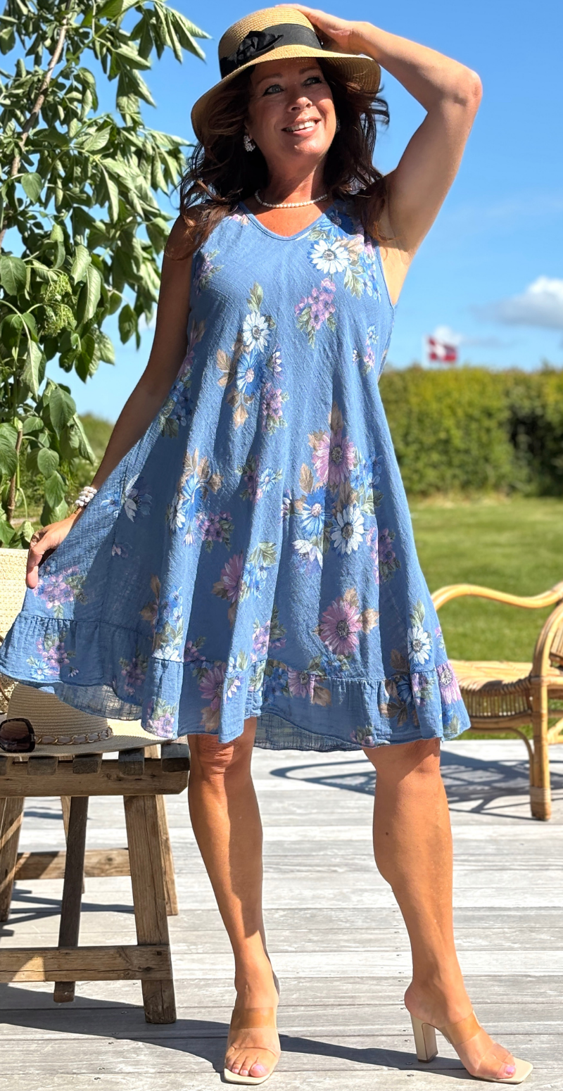 Zofja kjole med blomsterprint og let v-hals denim LikeLondon