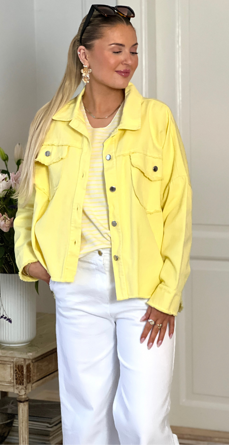 Madison canvas jakke med rå kanter gul LikeLondon