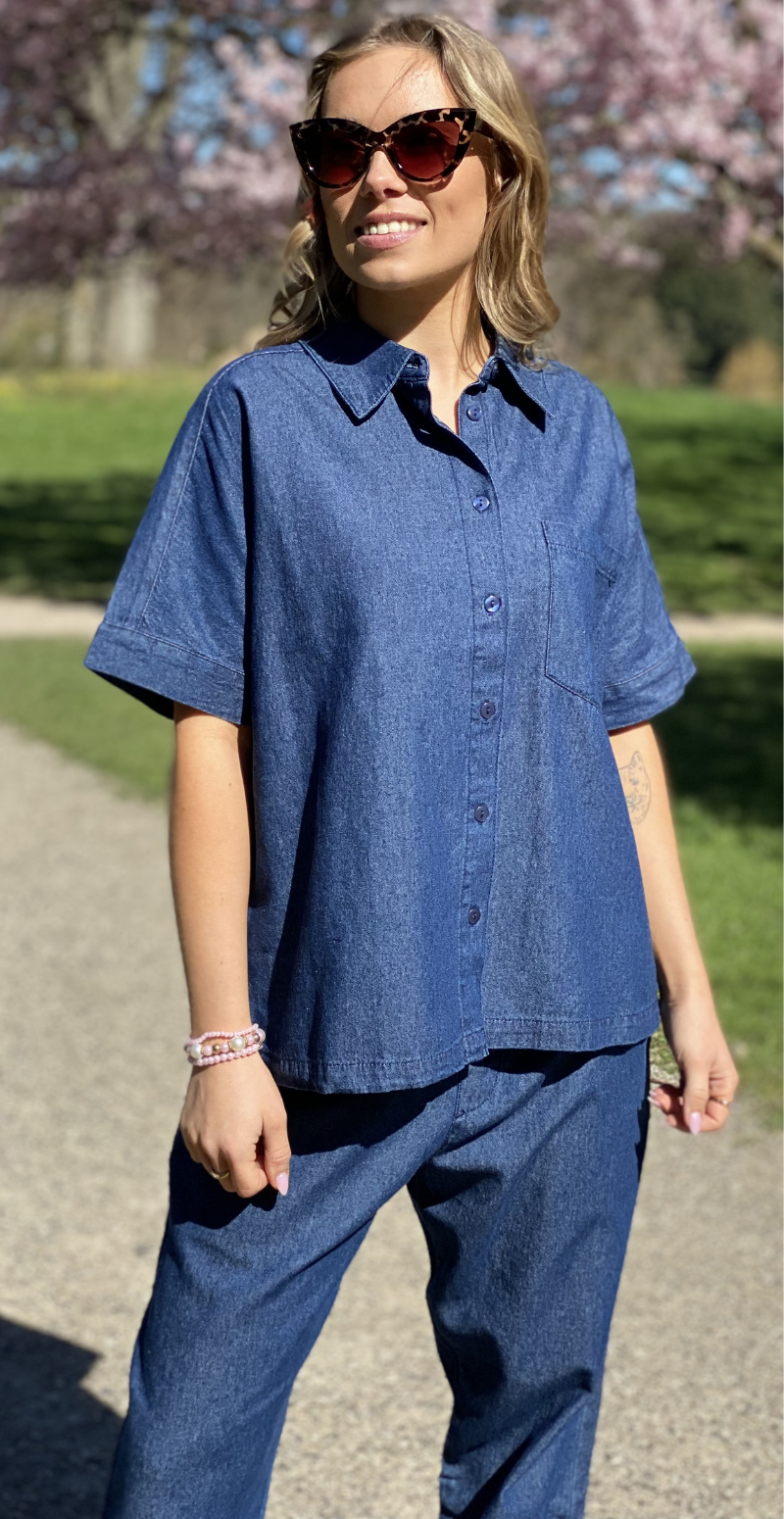 Esronda denimbluse med lomme dark blue denim Freequent